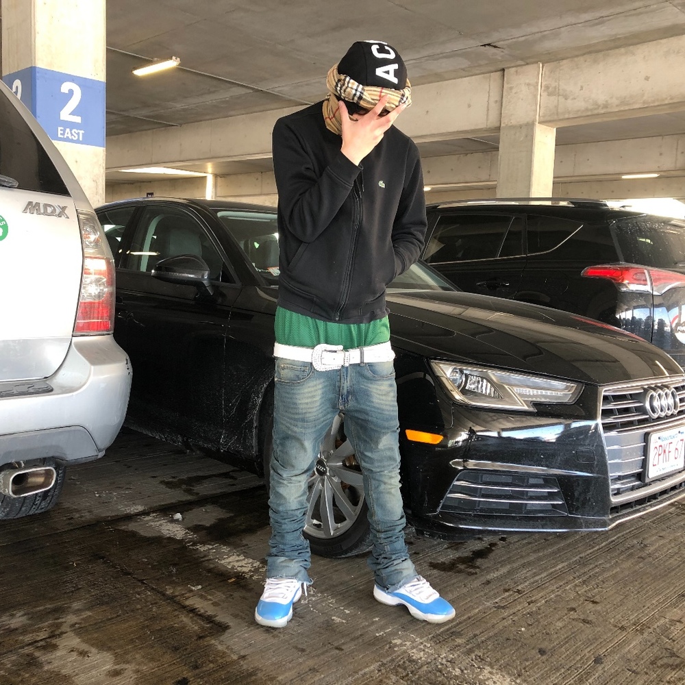 Meet your Posher, Derek